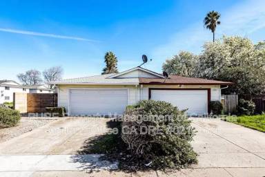 Main picture of 2101 Banyan Way