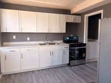 Main picture of 46 Blackhawk St
