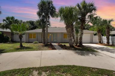 Main picture of 125 Matanzas Rd
