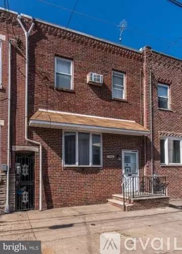 Main picture of 2550 E Clearfield St