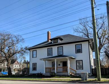Main picture of 737 E 22nd St