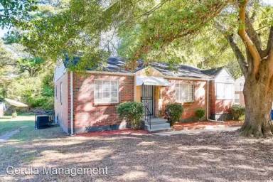 Main picture of 1560 Alder Ln SW