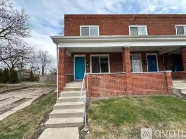 Main picture of 382 N Champion Ave