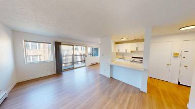 Main picture of 319 Belmont Ave E