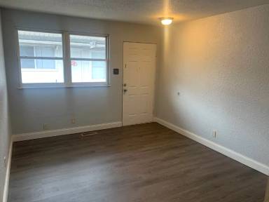 Main picture of 2492 Starling Airport Rd