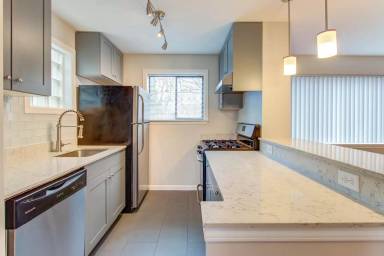 Main picture of 1418 2nd Ave W