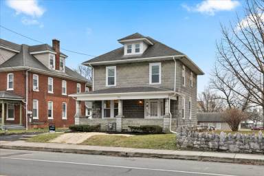 Main picture of 584 W Main St
