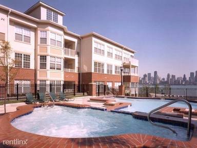 Main picture of Riverbend at Port Imperial