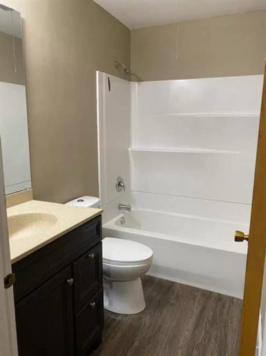 Main picture of 2277 S 6th St