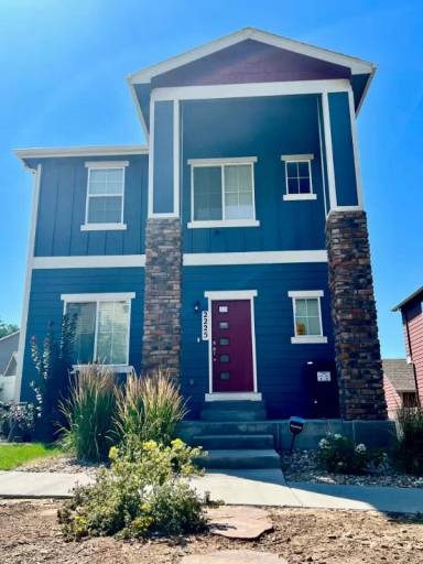 Main picture of 2267 St James Dr