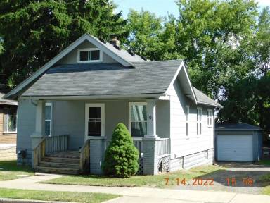 Main picture of 101 Poplar Ave