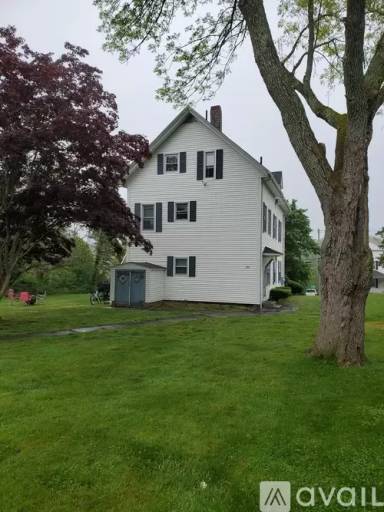 Main picture of 372 Main St