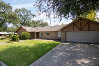 Main picture of 101 Spring St