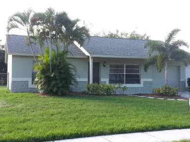 Main picture of 103 Village Cir