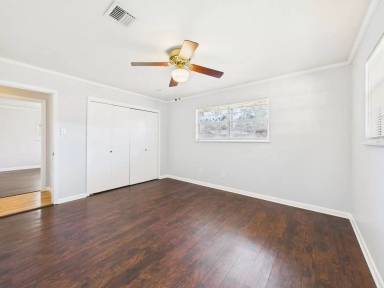 Main picture of 107 Vital St