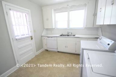 Main picture of 141 Gordon Ter
