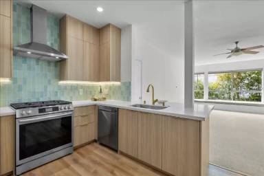 Main picture of 2221 Ocean Ave