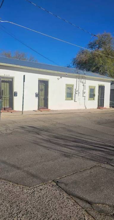 Main picture of 513 S Meyer Ave