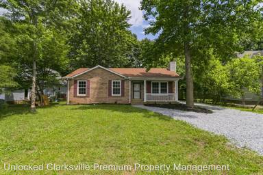 Main picture of 303 Buckeye Ln