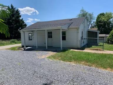 Main picture of 120 E 11th Ave