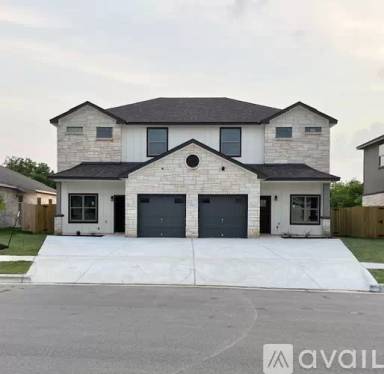 Main picture of 3500 Abraham Dr