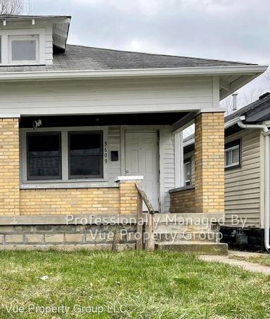Main picture of 3611 E Vermont St