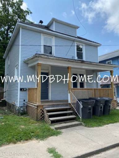 Main picture of 711 Guildford Ave