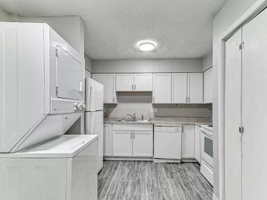 Main picture of 120 Shepard St