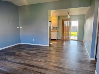 Main picture of 9991 Dulcinea St