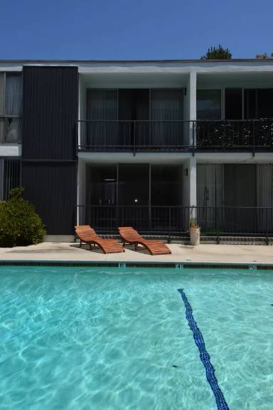 Main picture of 2643 Centinela Ave