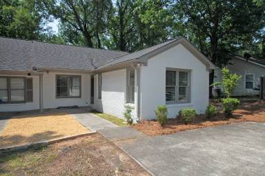 Main picture of 1842 Cooper Lake Dr SE