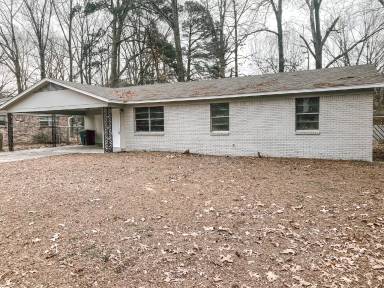 Main picture of 5501 Dickens Ln