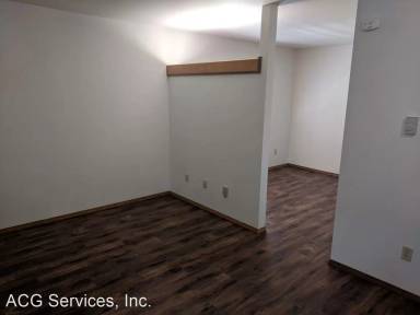 Main picture of 3331 Northwest Ave