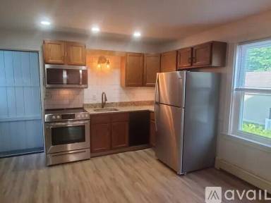 Main picture of 40 Pine St