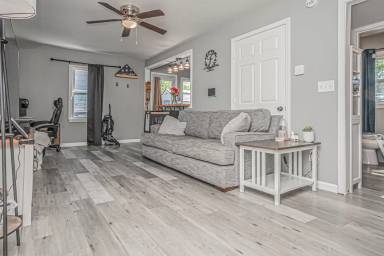 Main picture of 1605 Westwood Blvd