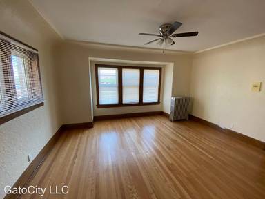 Main picture of 6126 W Burnham St