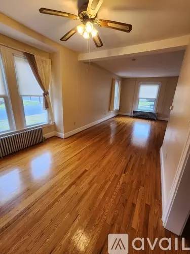 Main picture of 150 W Richardson Ave