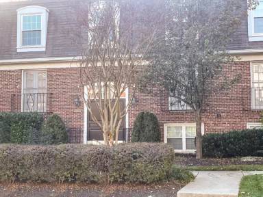 Main picture of 333 Homeland Southway