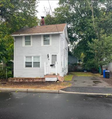 Main picture of 70 Wilson Ave