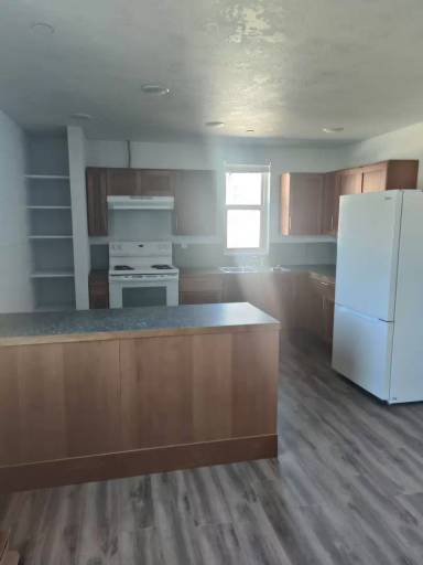 Main picture of 527 SW Paiute St