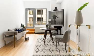 Main picture of 45 Wall St Apartments