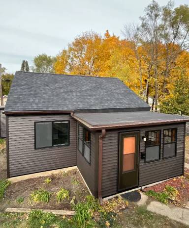 Main picture of 1411 Portland Ave