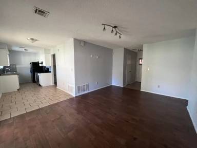 Main picture of 9700 NE 3rd St
