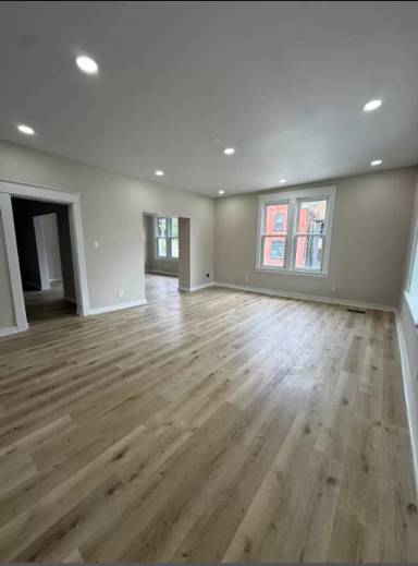 Main picture of 1100 Kenneth Ave