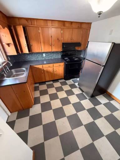 Main picture of 122 Main St Charlemont - 14