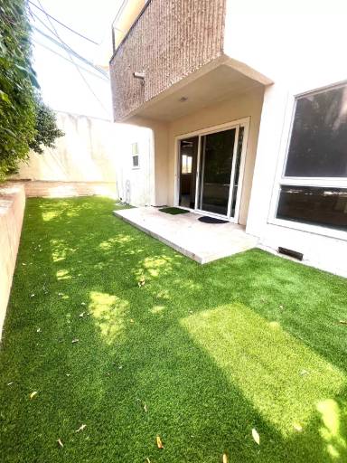 Main picture of 2621 Centinela Ave