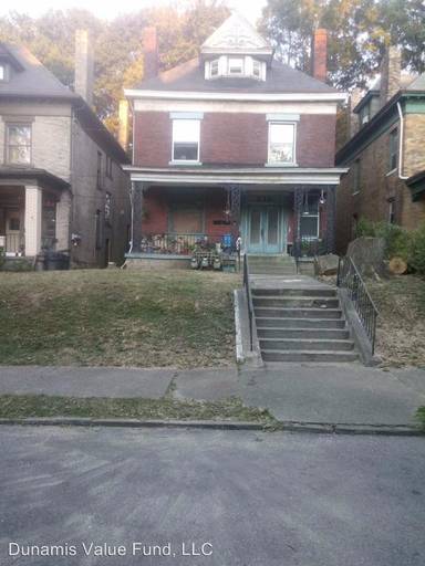 Main picture of 215 S Aiken Ave