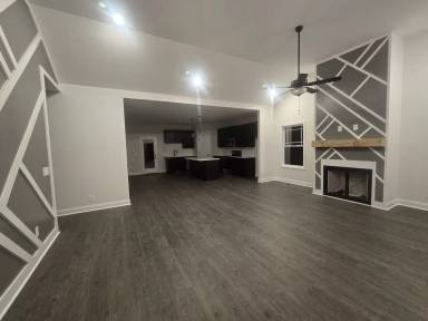 Main picture of 509 N Halifax Ct