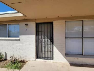 Main picture of 3423 E Flower St