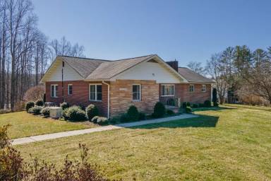 Main picture of 443 Selica Rd